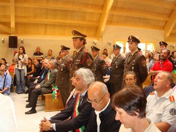 In prima fila il sindaco di Pinzolo, William Bonomi, con accanto l'assessore provinciale Lia Beltrami. 