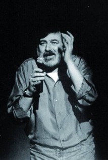 Guccini ha fornito una parte notevole di colonna sonora al '68.