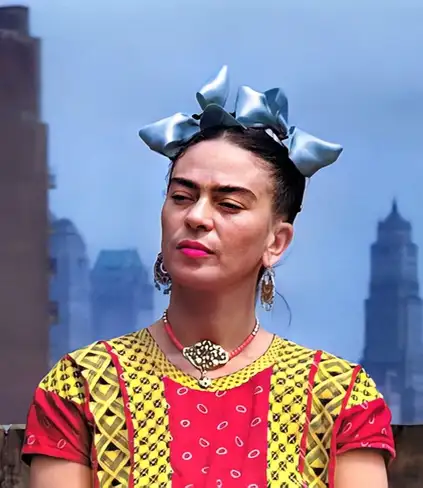 Frida: vuelven a Turín sus imágenes más bellas