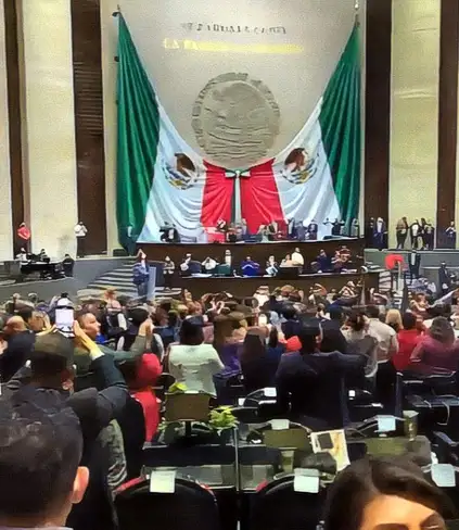 México, rechazan en la Cámara la reforma eléctrica