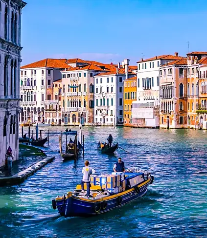 Unesco: «Venezia nella lista dei Patrimoni a rischio» / Foto: Damiano Baschiera on Unsplash
