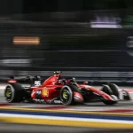 Carlos Sainz e la Ferrari vincono il Gran Premio di Singapore / Foto: Ansa-Afp
