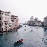 Venezia non entra nella lista dei siti Unesco in pericolo / Foto: Stijn te Strake on Unsplash