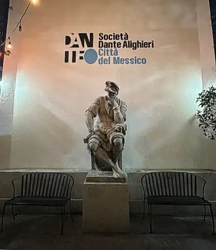 Assemblea Generale della Società Dante Alighieri di Città del Messico / Foto: es.foursquare.com - Società Dante Alighieri