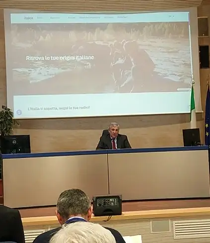 Turismo delle radici, Tajani: «Vogliamo rinvigorire i borghi d’Italia» / Foto: aise
