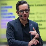 Messico, Sheinbaum nomina Genaro Lozano ambasciatore in Italia / Foto: X @ContraReplicaMX