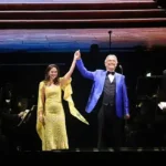 A Città del Messico Bocelli incanta lo Zócalo: lirica e cumbia per 130mila / Foto: Cuartoscuro e evynchihuahua.com