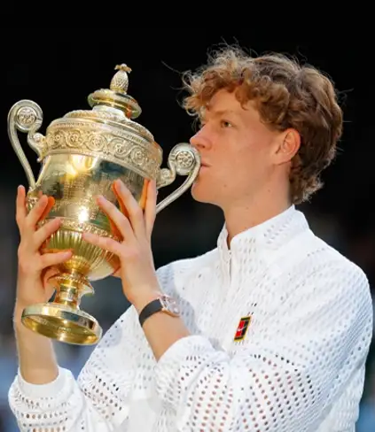 Sinner trionfa a Wimbledon per il secondo anno di fila: battuto Zverev / Foto: Tom Jenkins - The Guardian