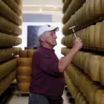 Il caldo in Italia mette sotto pressione le 'banche del Parmigiano' / Foto: AP Photo - Antonio Calanni - Euronews