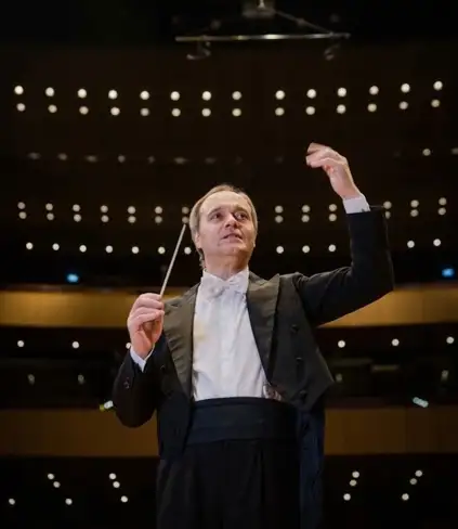 L'italiano Scarano guida l'Orchestra Sinfonica dello Yucatán a Bellas Artes / Foto: Luis Boffil - La Jornada